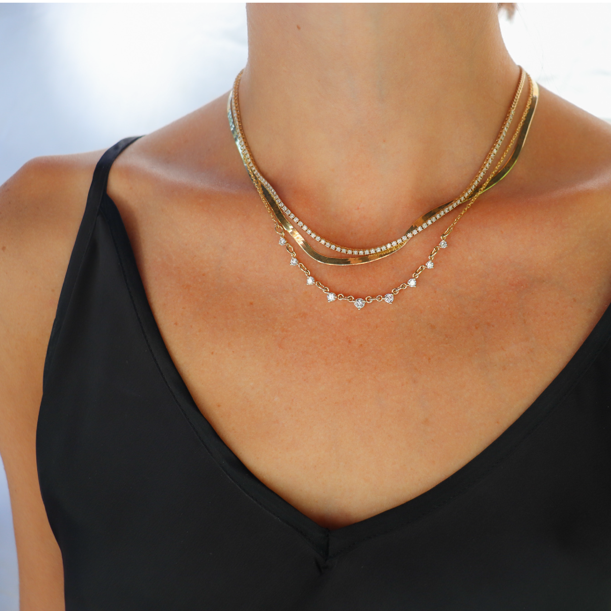 Graduated 3-Prong Diamond Necklace