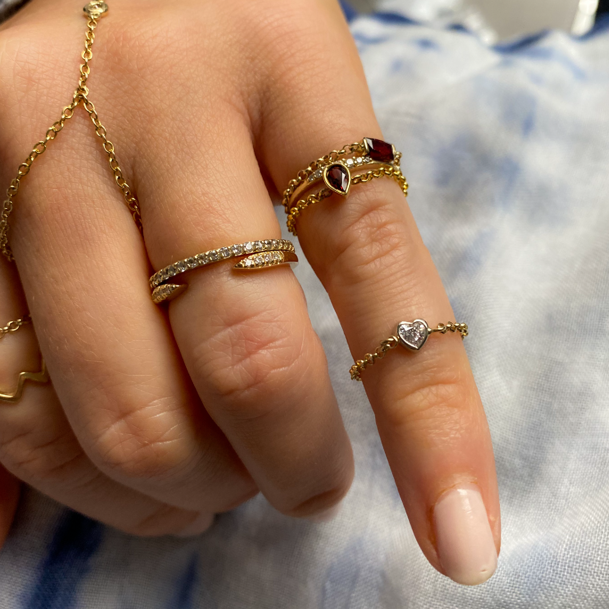Heart Diamond Bezel Chain Ring